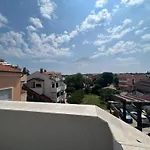 Melek דירה מדולין