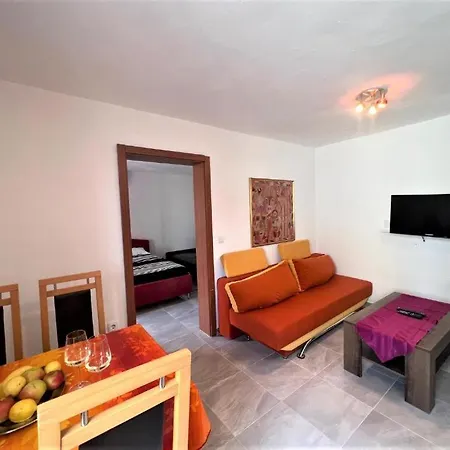 Apartment Melek *