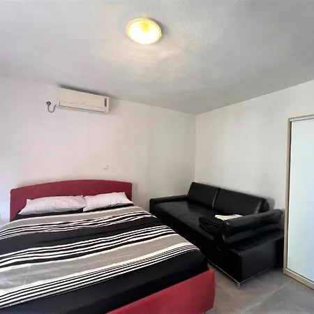 Melek Apartment